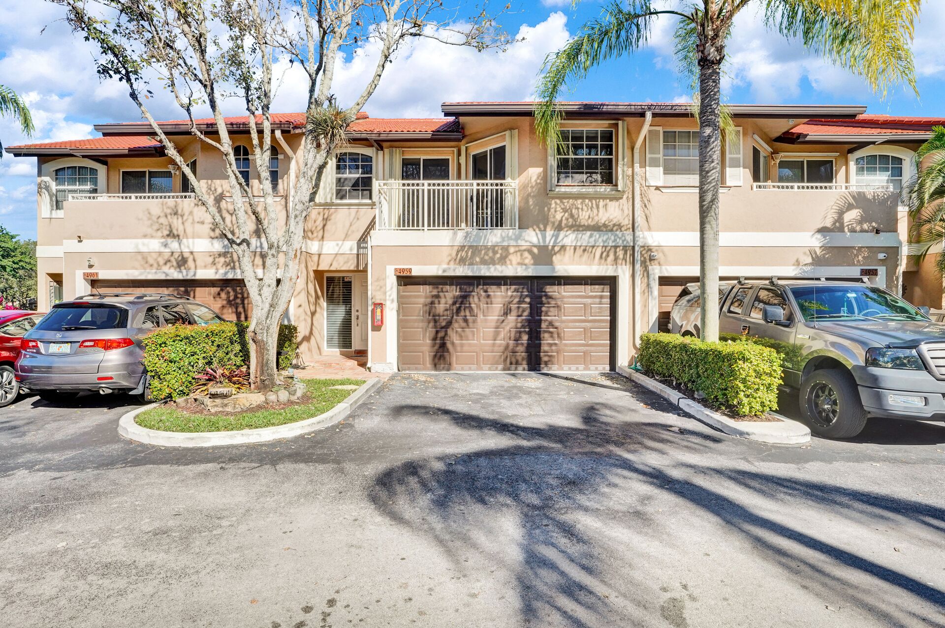 4959RiversideDrive1002CoralSpringsSouthFlorida33067